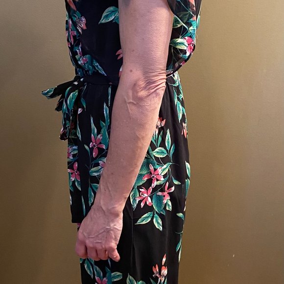 Apricot Black floral jumpsuit Size XS NWT - Picture 7 of 8